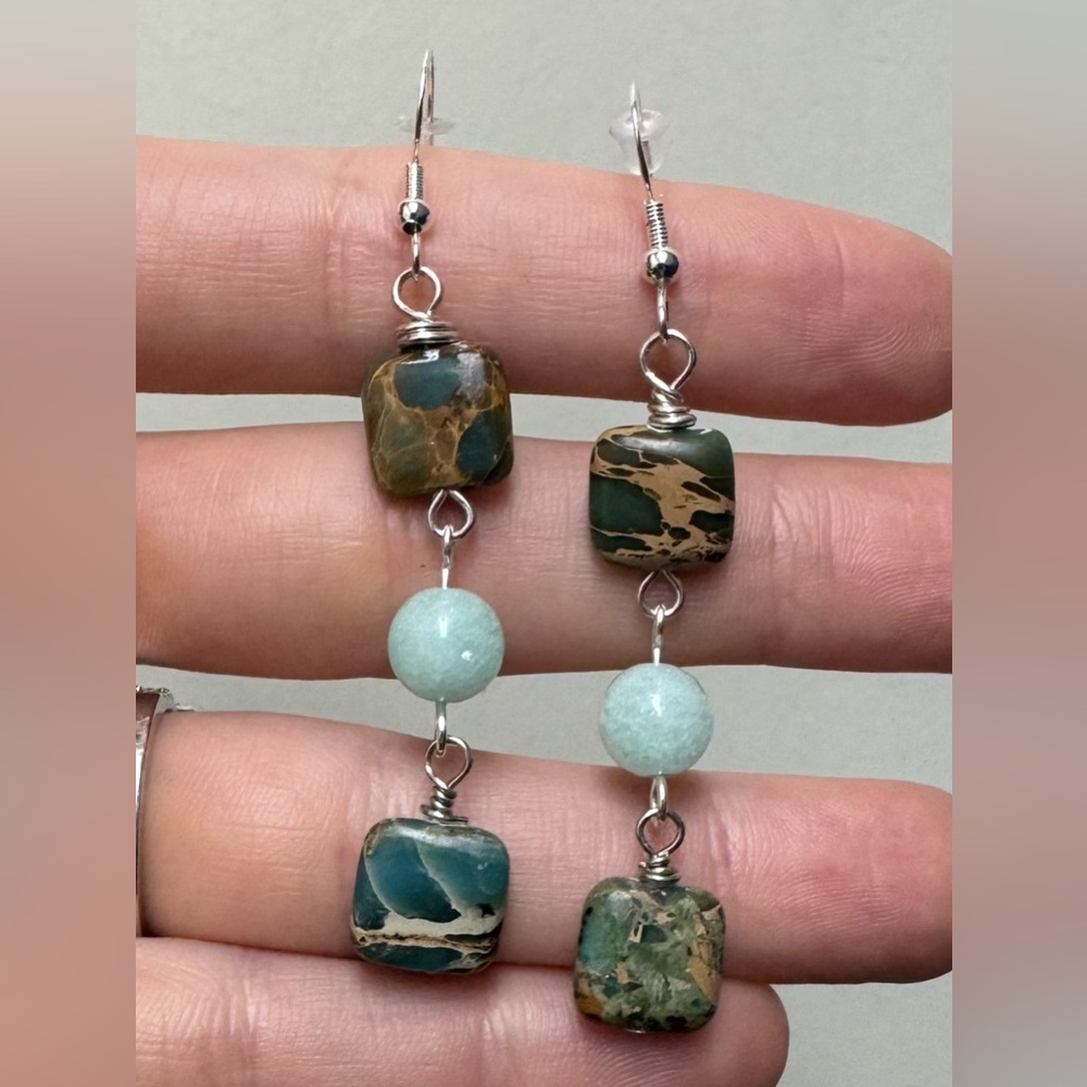 Elegant Multi-Stone Dangle Earrings